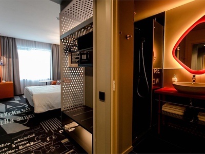  Самарский Стройфарфор